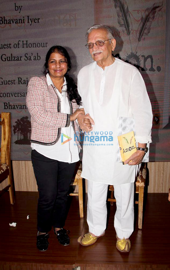 gulzaar launches raazi writer bhavani iyers book anon 4