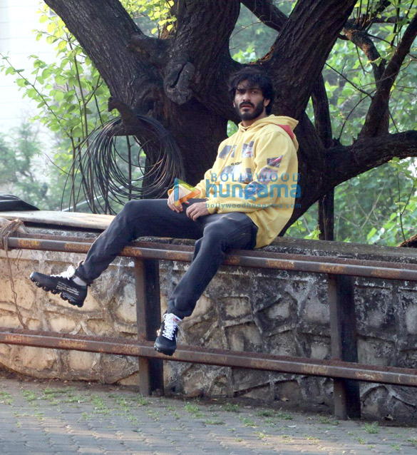 Harshvardhan Kapoor spotted in Bandra