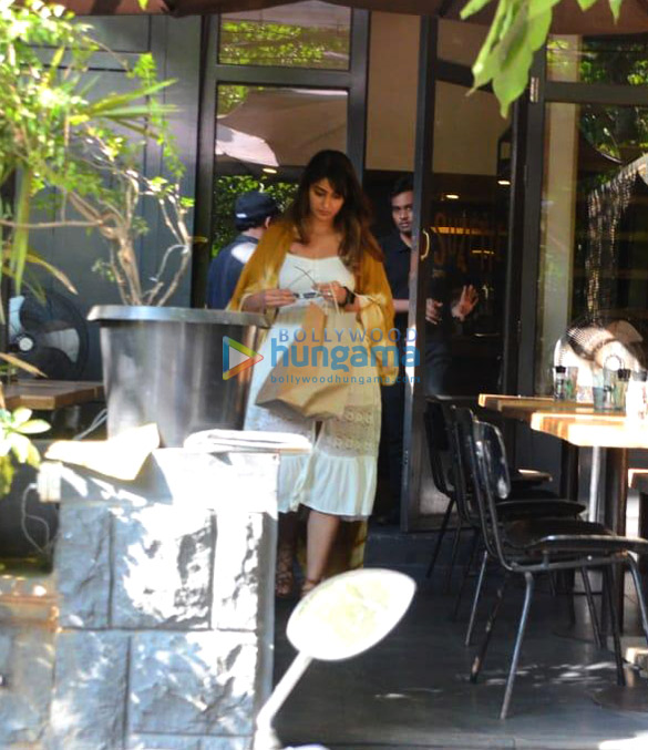 ileana dcruz snapped at suzette cafe 1