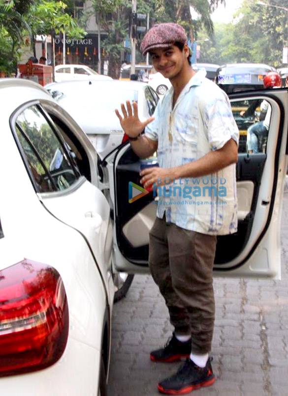 ishaan khatter spotted at a dubbing studio 3