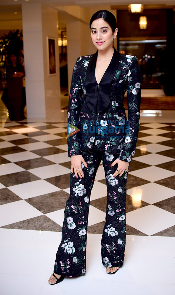 janhvi kapoor khushi kapoor anil kapoor and others grace the launch of the stefano ricci official website 4