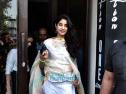 Janvhi Kapoor and Emraan Hashmi spotted in Bandra