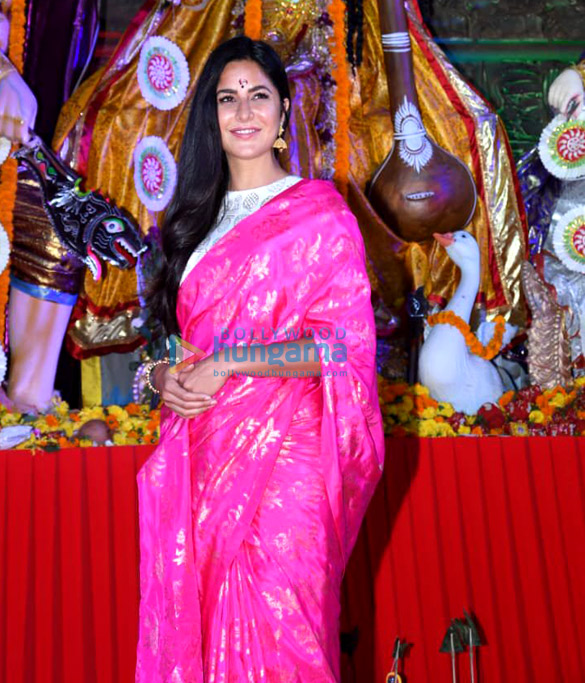 Katrina Kaif snapped visiting a Durga Puja pandal Katrina Kaif snapped visiting a Durga Puja pandal