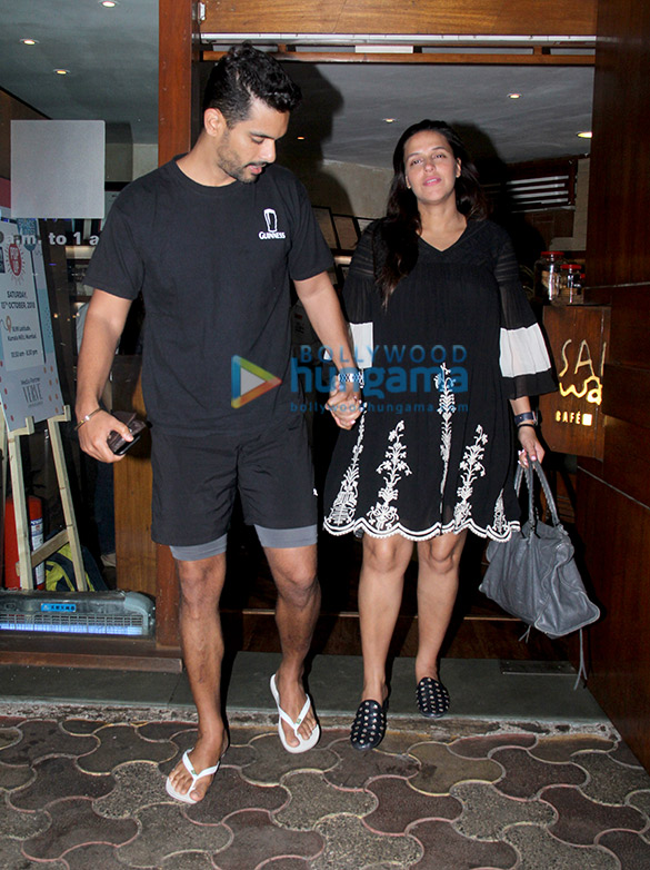 neha dhupia and angad bedi spotted at salt water 2