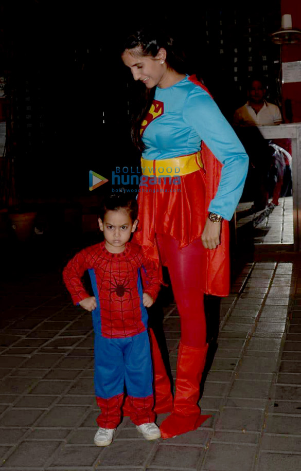 pragya kapoor and her son spotted at aayush sharmas house for ahils halloween bash 2
