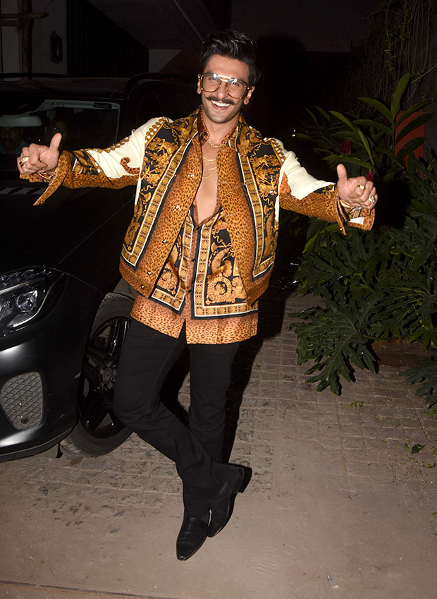 Ranveer Singh in Versace for Koffee With Karan 6 (4)