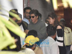 Shah Rukh Khan, Aamir Khan, Kajol, Malaika Arora and others snapped at the airport