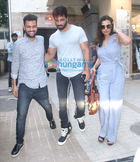 sonu sood snapped with family at nero store 5