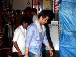 Tusshar Kapoor snapped at a temple in Mumbai