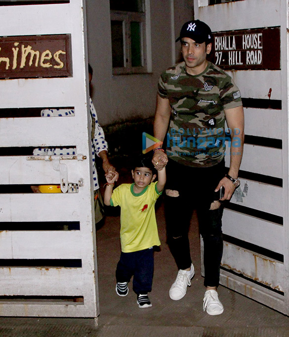 Tusshar Kapoor snapped with son at school