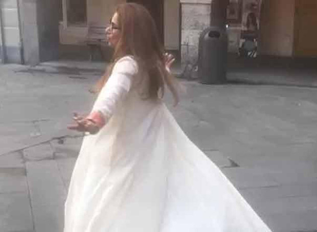 Viral Video Dimple Kapadia DANCING a tune from Bobby in Italy will transport you back in time