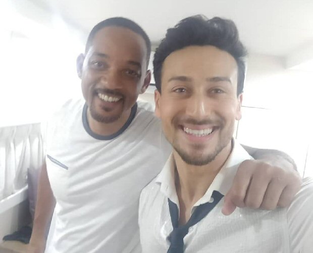 v Will Smith pays a surprise visit to the sets of Student Of The Year 2