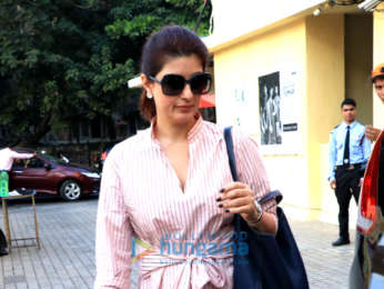 Akshay Kumar and family spotted at PVR, Juhu
