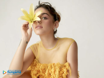 Celebrity wallpapers of Alaya F