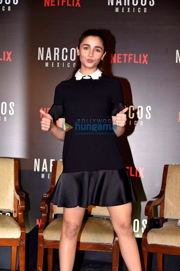 alia bhatt shaking batra snapped during a session with narcos mexico stars michael pena and diego luna 006 2
