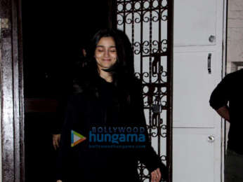 Alia Bhatt snapped at Shankar Mahadevan's dubbing studio