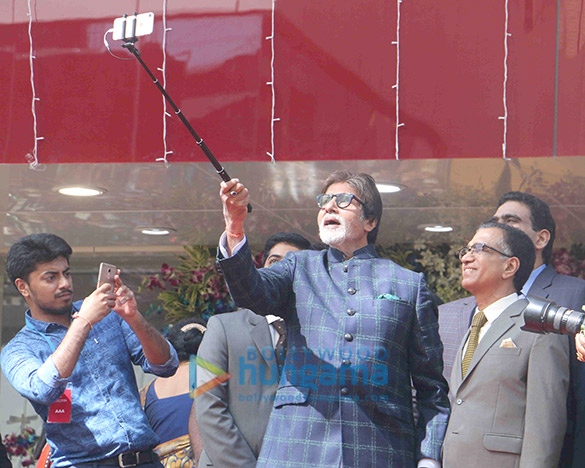 amitabh bachchan snapped at kalyan jewellers event 3
