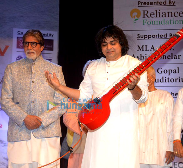 amitabh bachchan snapped at the launch of kartick kumar foundation 5