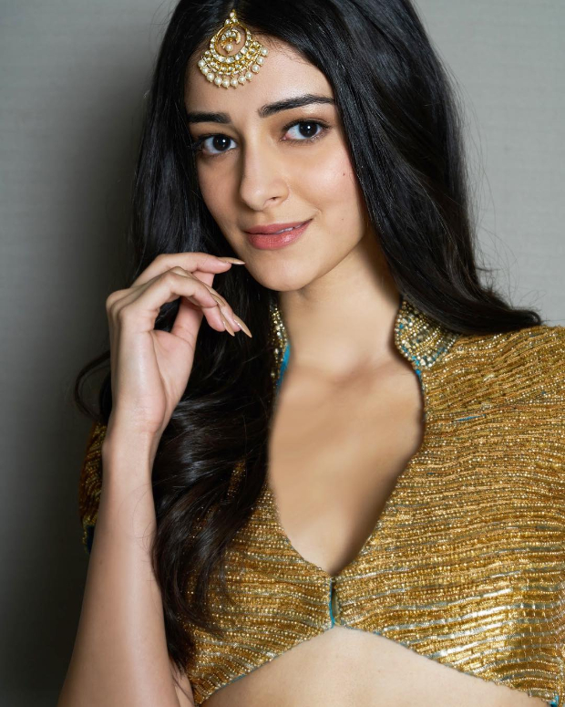 Ananya Panday in Abu Jani - Sandeep Khosla for Diwali 2018 bash (2)