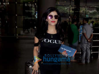 Anushka Sharma, Richa Chadda and others snapped at the airport