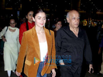 Anushka Sharma, Virat Kohli, Alia Bhatt and others snapped at the airport