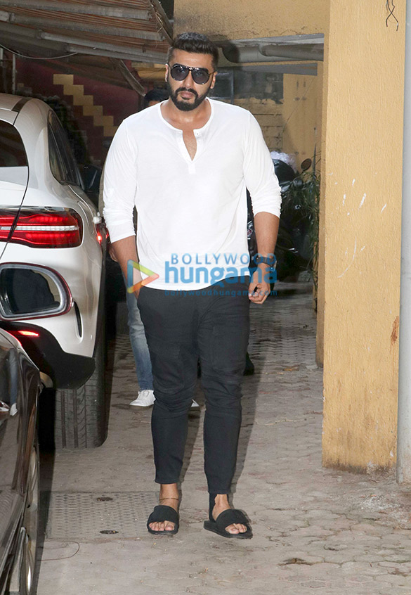 Arjun Kapoor snapped at Pradeep Sarkar’s office Arjun Kapoor snapped at Pradeep Sarkar’s office