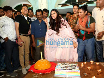 Athiya Shetty celebrating her birthday with the cast & crew of 'Motichoor Chaknachoor' in Bhopal