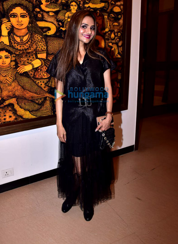 celebs grace breaking barriers exhibition 5