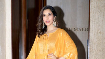 Celebs grace Manish Malhotra’s house party