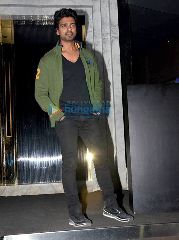 celebs grace shah rukh khans birthday bash at arth bandra 5