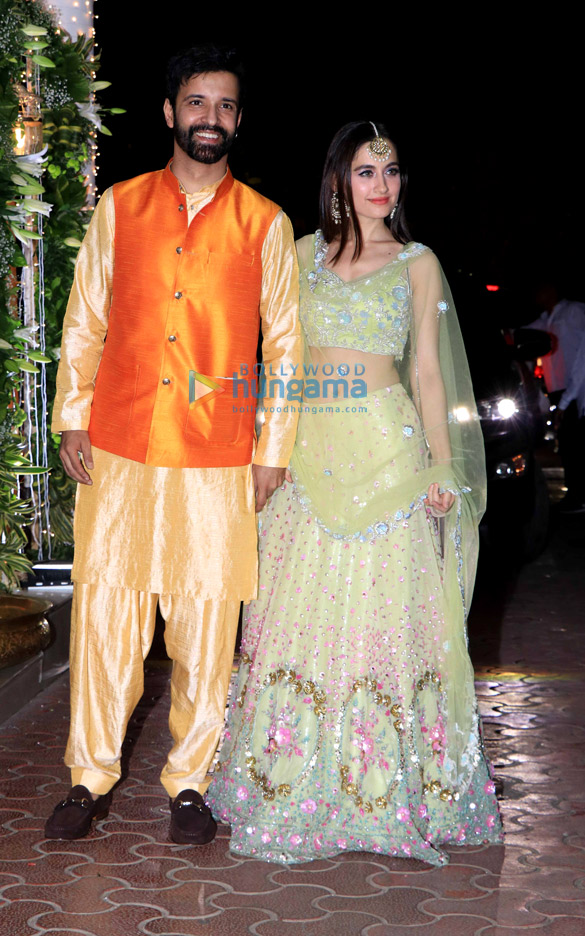 celebs grace shilpa shettys diwali party 8 2