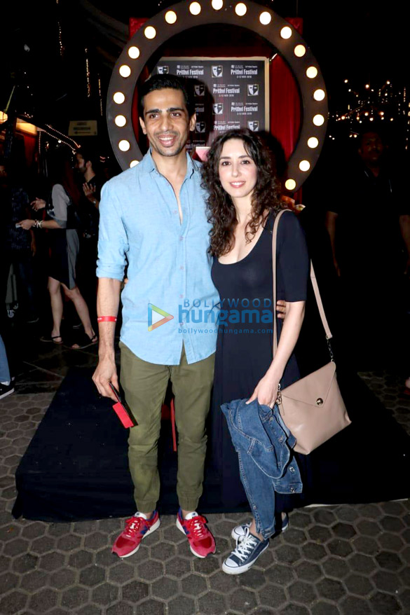 celebs grace the prithvi film festival 6