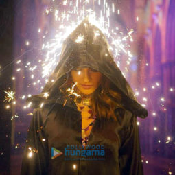 Movie Stills Of The Movie Fraud Saiyaan