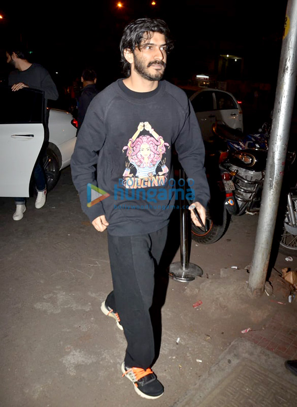 harshvardhan kapoor spotted at bastian in bandra 2