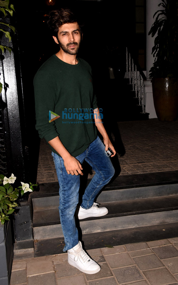 jacqueline fernandez anil kapoor and others spotted at soho house in juhu 3