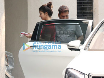 Jacqueline Fernandez spotted at Oshiwara