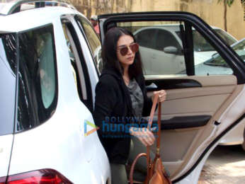 Kareena Kapoor Khan & Aditi Rao Hydari snapped outside the gym