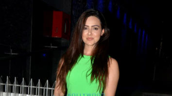 Sana Khan, Khushi Kapoor and others snapped at Hakkasan