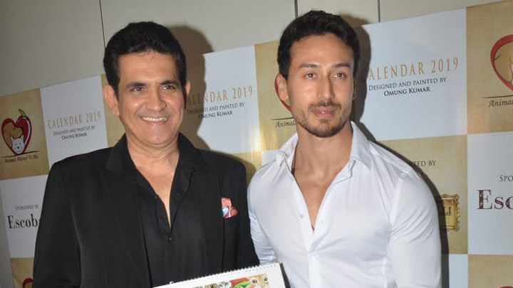 Omung Kumar unveils a hand painted Calendar for charity alongside Rekha ji & Tiger Shroff | Part 2