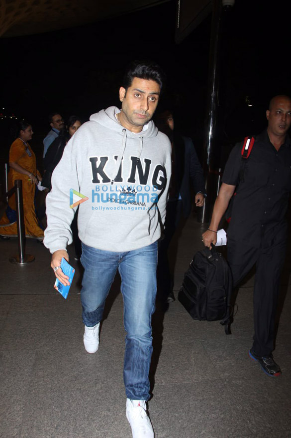 pooja hegde ameesha patel abhishek bachchan and others snapped at the airport 3