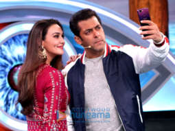 Preity Zinta meets Salman Khan on Bigg Boss 12