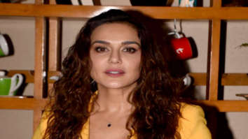 Preity Zinta snapped in Juhu