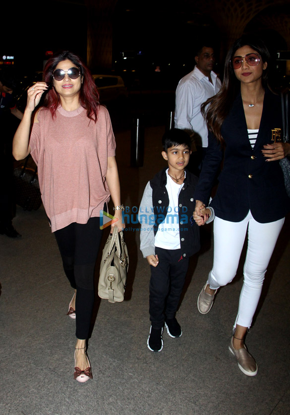 priyanka chopra sunny leone and others snapped at the airport 5