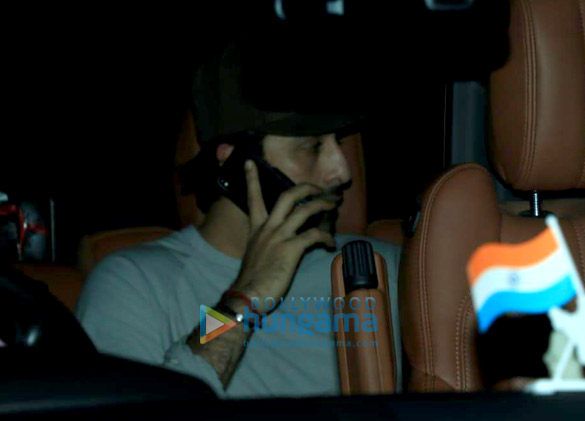 ranbir kapoor snapped at alia bhatts residence in juhu 3