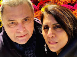 Rishi Kapoor and Neetu Kapoor enjoy sunny day surrounded by beautiful flowers in New York