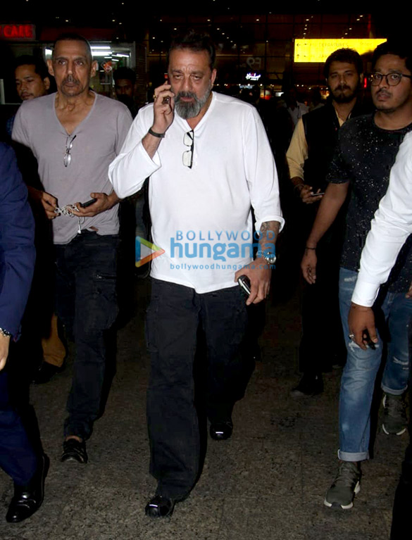 Sanjay Dutt, Sonal Chauhan, Esha Gupta and others snapped at the airport Sanjay Dutt, Sonal Chauhan, Esha Gupta and others snapped at the airport