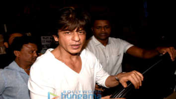 Shah Rukh Khan snapped in Mumbai