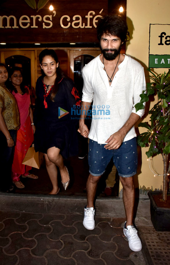 Shahid Kapoor and Mira Rajput spotted at Farmers’ Cafe in Bandra Shahid Kapoor and Mira Rajput spotted at Farmers’ Cafe in Bandra