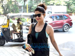 Shamita Shetty, Sussanne Khan and Twinkle Khanna spotted at Kromakay at Juhu