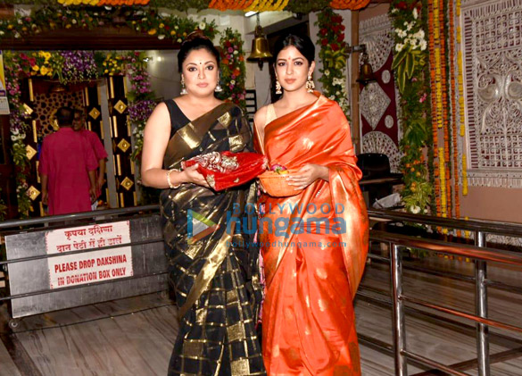 Tanushree Dutta and Ishita Dutta snapped at Kali Mata temple